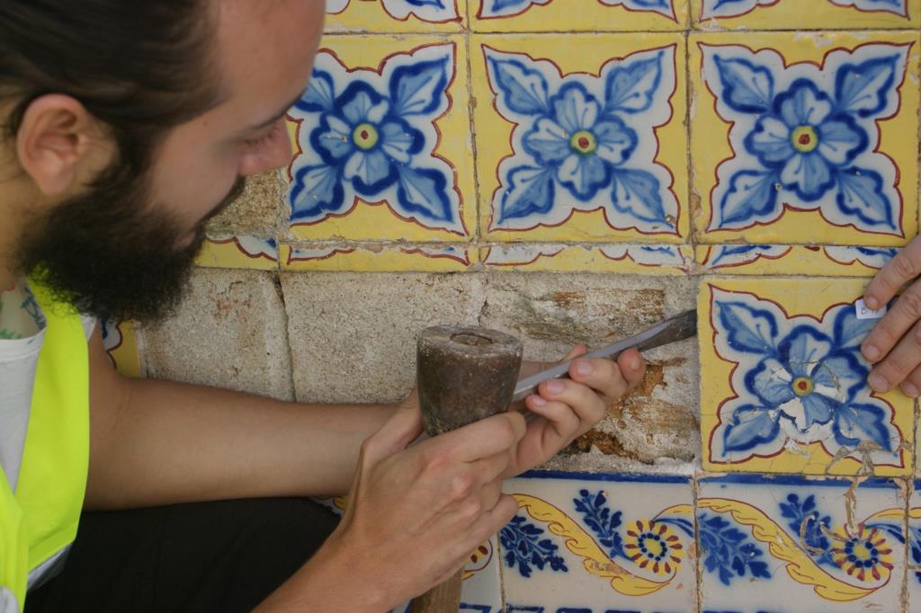 Restauração de azulejos históricos 1